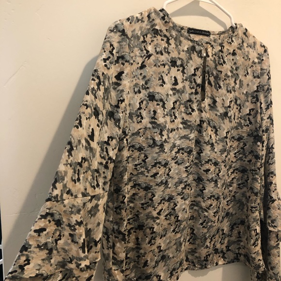 Keyhole blouse - Picture 4 of 5